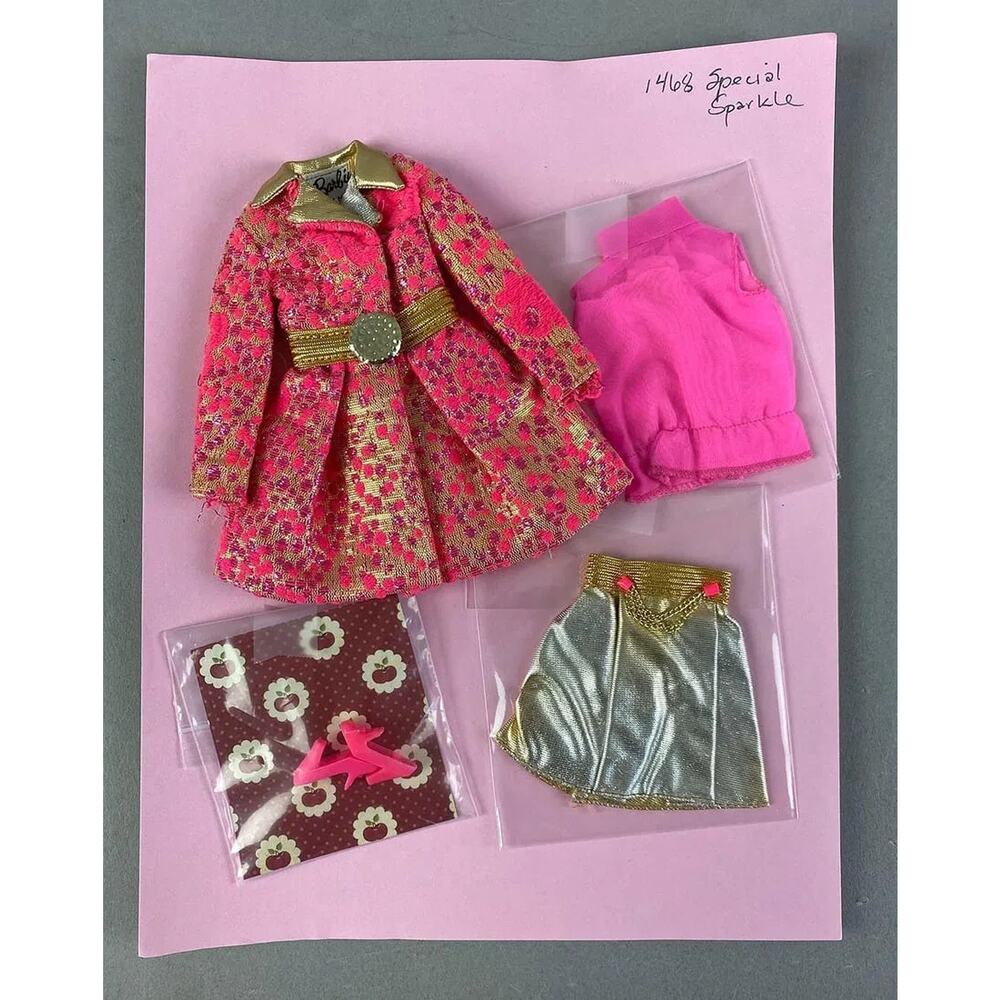 Vintage Barbie 1970 #1468 Special Sparkle Fashion w/Rare Medallion Near Complete